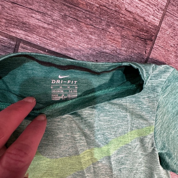 Nike Dri-fit Shirt​​ - Picture 2 of 3